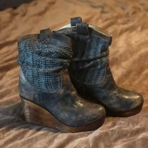Boutique platform short boots